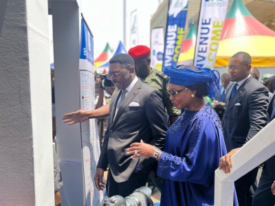Cameroun : En visite au salon de  l'entreprise, le SGPR satisfait par les efforts de l'opérateur historique des télécoms