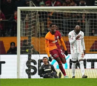 Côte d'Ivoire : Relégué sur le banc de Galatasaray depuis janvier, Zaha réagit : « Je ne peux pas m'empêcher de rire de ce manque de respect », la réplique de son coach