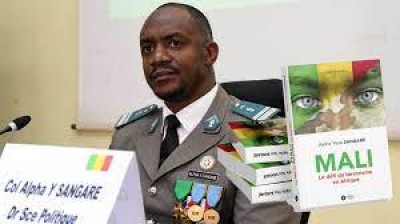 Mali : Un haut gradé de l'armée arrêté après la publication d'un livre polémique