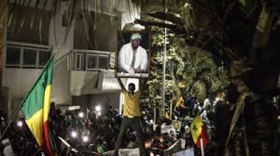 Sénégal : Ousmane Sonko et son bras droit Bassirou Faye libérés de prison, Dakar en liesse
