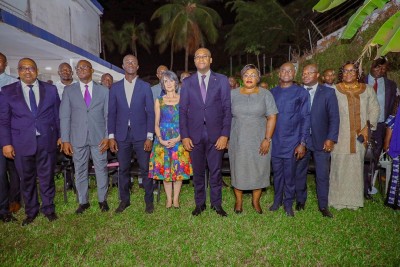 Côte d'Ivoire : Systèmes de gouvernance économique et politique, Abidjan, plaque tournante du libéralisme mondial