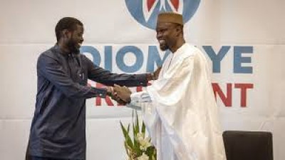 Sénégal : Présidentielle 2024, deux candidats se désistent et rallient Bassirou Faye