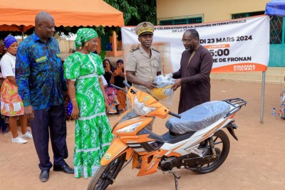 Côte d'Ivoire: RHDP, Kinapara Coulibaly dote les délégués départementaux de Fronan de 15 motos pour une occupation rationnelle du terrain