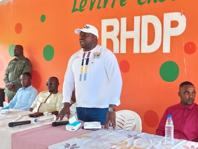 Côte d'Ivoire : Objectif un million de jeunes majeurs sur la liste électorale, la jeunesse du RHDP mobilise les jeunes du grand centre