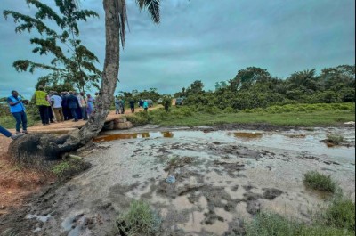 Côte d'Ivoire : A Kossihouen et Sikensi, des usines déversent leurs effluents dans les sources d'eau utilisées par les populations locales comme eau potable