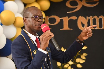 Côte d'Ivoire : Bouaké, Épiphane Zoro instruit les étudiants de l'UAO sur la corruption