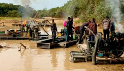 Côte d'Ivoire : Lutte contre l'orpaillage clandestin, plusieurs dragues détruites sur le fleuve de la Bagoué