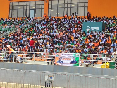 Côte d'Ivoire : Région du Poro, 30.000 personnes célèbrent Ouattara au stade Amadou Gon Coulibaly de Korhogo, sa candidature en 2025, réclamée