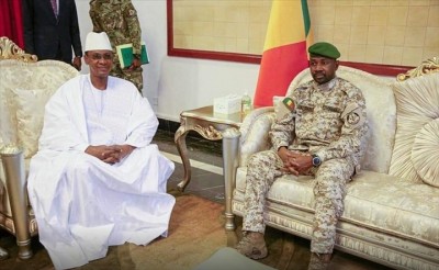 Mali : Un proche du PM Choguel Maïga arrêté à la primature