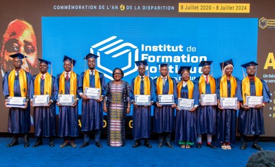 Côte d'Ivoire : Institut de Formation Politique Amadou Gon Coulibaly, 60 auditeurs de la 3e promotion reçoivent leurs diplômes, la mémoire de feu le premier ministre célébrée