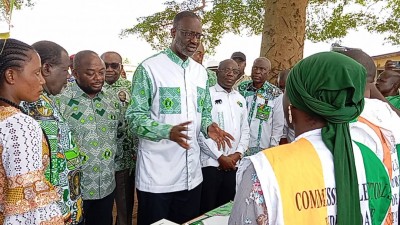 Côte d'Ivoire : À Man, Tidiane Thiam invite les militants du PDCI à renforcer leurs efforts en inscrivant le maximum de personnes sur la liste électorale