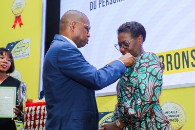 Côte d'Ivoire : Célébration du mérite au FER, 29 agents distingués dans l'ordre de la Médaille d'honneur du Travail dont la DG