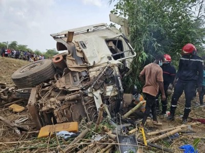 Côte d'Ivoire : Drame Routier à Grand-Yapo, trois morts et quatre blessés dans une collision violente