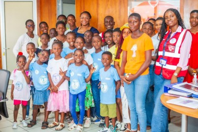 Côte d'Ivoire : Les enfants des collaborateurs visitent les installations d'Abidjan Terminal