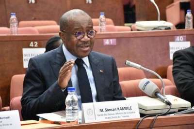 Côte d'Ivoire : Tribunal de Yopougon, le ministère de la Justice dénonce l'extorsion de fonds aux usagers lors du retrait des certificats de nationalité
