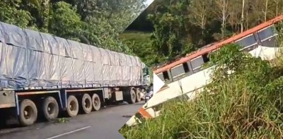 Côte d'Ivoire : Axe Aboisso-Assouba, deux femmes en attente auprès de leur car en panne tuées par un camion poids-lourd