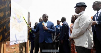 Côte d'Ivoire : A Seguela, Tiémoko Koné visite le chantier de bitumage de la route Séguéla-Touba et s'incline sur les tombes d'Hambak et de Soumahoro
