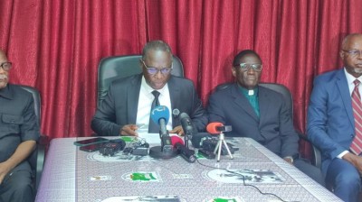 Côte d'Ivoire : Nouvelle ordonnance sur la société civile, les chrétiens évangéliques, protestants et méthodistes craignent une confiscation de la liberté religieuse et appellent au dialogue