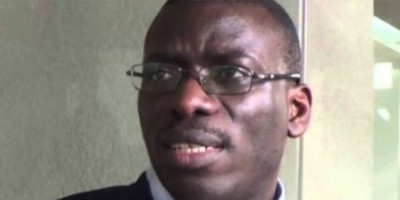 Côte d'Ivoire : Arrêté pour diffamation et offense au chef de l'Etat, le cyberactiviste « Macron 1er », son avocat Me Dadjé présente les excuses au PR et à Billon