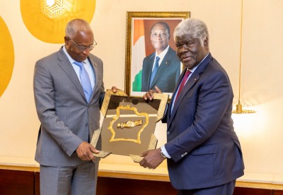 Côte d'Ivoire-Guinée : Amadou Oury Bah (PM) de Guinée : « Nous ne pouvons que remercier la Côte d'Ivoire pour nos compatriotes qui ont trouvé que c'est un havre de paix »