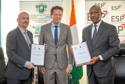 Côte d'Ivoire : Signature d'un Protocole d'Entente structurant entre le Royaume des Pays-Bas, l'Agence Emploi Jeunes et Entrepreneurial Solutions Partners
