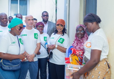 Côte d'Ivoire : Actes de solidarité, Mme Mabri soulage plusieurs familles à Marcory