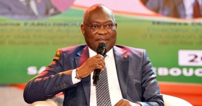 Côte d'Ivoire : JFP 2025, le DG de l'ENA Narcisse Sepy Yessoh invite les fonctionnaires à sortir du misérabilisme