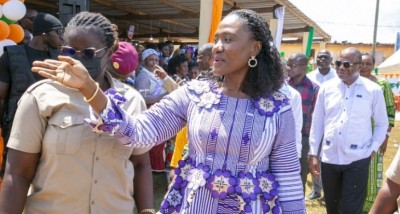 Côte d'Ivoire : Nady Bamba aux mères d'Agou : « Prions afin qu'aucune goutte de sang d'un de nos enfants ne coule en cette année électorale »