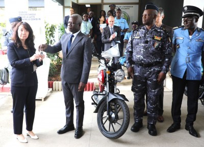 Côte d'Ivoire : La JICA (Japon) fait don des matériels roulants à la Police proximité pour consolider le rapprochement avec la population.