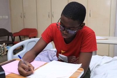 Côte d'Ivoire : Baccalauréat session 2025, un candidat en situation de handicap a réussi à l'examen en décrochant le BAC D