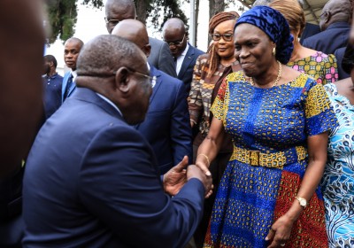 Côte d'Ivoire : RHDP-CAP CI, une poignée de main, huit questions et un espoir fragile