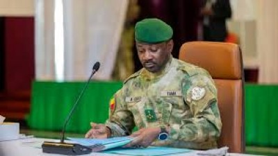 Mali : Remise officielle de la Charte nationale au Président Assimi Goïta  le 22 juillet