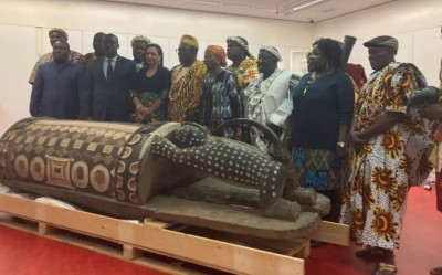 Côte d'Ivoire : Patrimoine retrouvé, le tambour sacré « Djidji Ayokwê » restitué à Abidjan