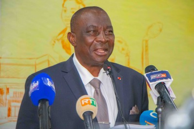 Côte d'Ivoire : Après l'annonce de sa candidature, le RHDP félicite Ouattara pour « son courage politique et son sens du devoir » et mobilise ses militants pour le parrainage