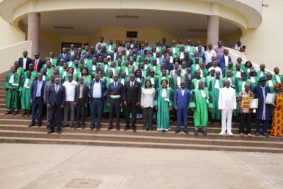 Côte d'Ivoire : Bouaké, l'UAO célèbre ses agents, entre reconnaissance des retraités, distinction des promus et valorisation de l'excellence