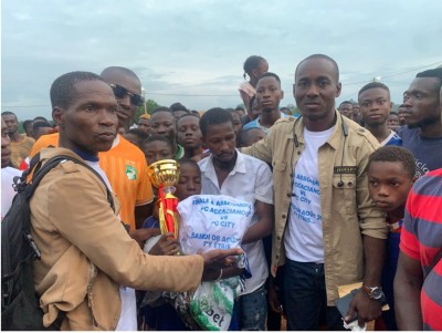 Côte d'Ivoire : Moronou, Dr Moreau veut apprendre la jeunesse à pêcher au lieu de tendre la main