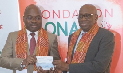 Côte d'Ivoire : La LONACI offre 10 millions de FCFA à l'ONECI pour l'établissement de 2 000 cartes d'identité au profit des personnes en situation de handicap
