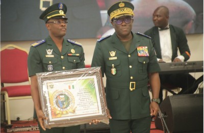 Côte d'Ivoire : Cérémonie de récompense des meilleurs défilés militaires de l'indépendance, le GAL Doumbia : « Nous devons rassurer les populations par notre posture et nos comportements »