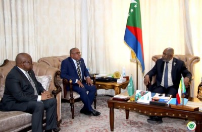 Côte d'Ivoire : En mission aux Comores, René Bourgoin, président de la HACA reçu en audience par le président Azali Assoumani