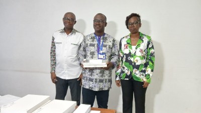 Côte d'Ivoire : Don de sang, le CNTS-CI connecte et dote d'équipements numériques le CHU de Cocody pour une transfusion plus rapide et sécurisée