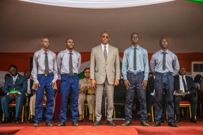 Côte d'Ivoire : Bimbresso, 200 jeunes stagiaires formés, transformés et prêts pour le monde professionnel, Mamadou Touré célèbre la jeunesse ivoirienne en marche.