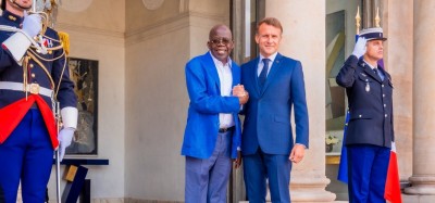 Nigeria-France :  Parti en congé, Tinubu rencontre Macron à Paris