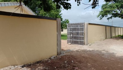 Côte d'Ivoire : Bouaké, des élèves de l'EPP Belleville 1 chassés des classes par des enseignants pour manque de chaises
