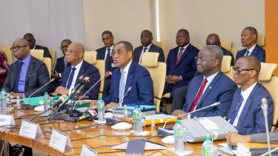 Côte d'Ivoire-Sénégal : UEMOA, le Burkinabè Aboubakar Nacanabo, succède à Adama Coulibaly à la présidence du Conseil des ministres statutaire