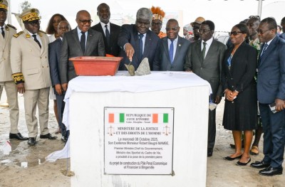 Côte d'Ivoire : Le Premier ministre Beugré Mambé pose la première pierre du siège du Pôle économique et financier à Bingerville