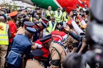 Kenya : Trois morts lors de la veillée funèbre de l'opposant Raila Odinga