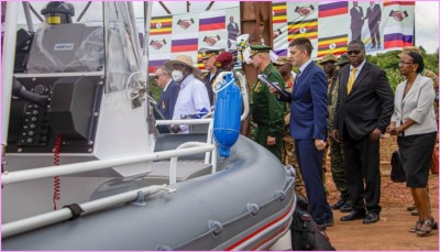 Ouganda : Kampala reçoit une aide militaire de 53 millions de dollars de la Russie