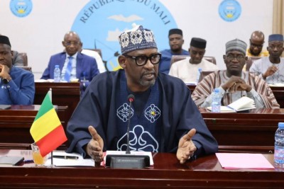 Mali : « Hydrocarbures et sécurité », Abdoulaye Diop rassure les diplomates sur la situation sécuritaire