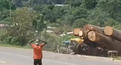 Côte d'Ivoire : Accident de Grumier à Man, le véhicule termine dans un ravin, d'importants dégâts matériels