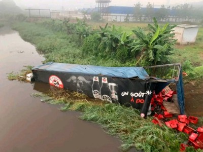 Côte d'Ivoire : Dramatique accident à Ira Dabou, un camion plonge dans le fleuve, deux vies perdues